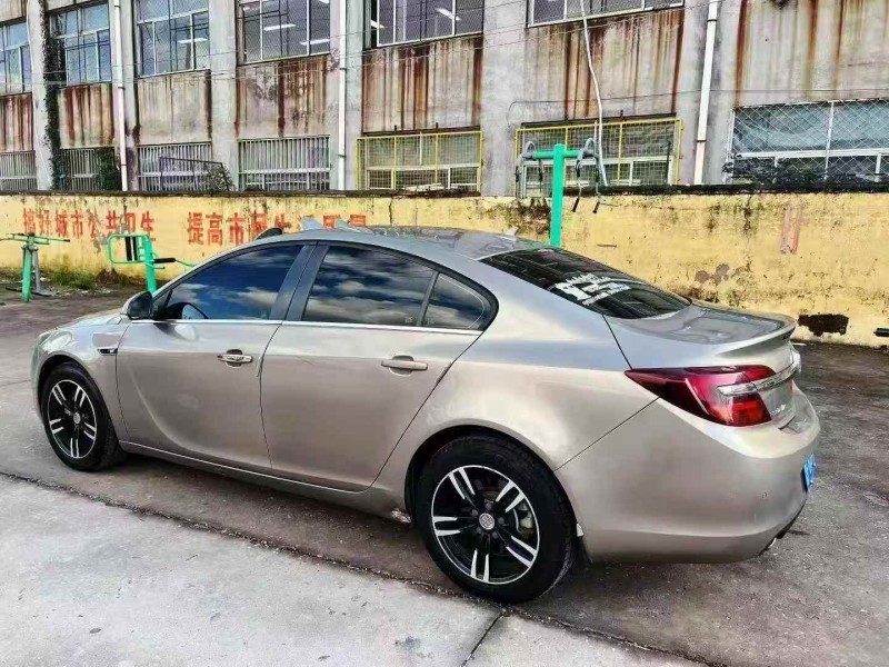 东营16年别克君威7