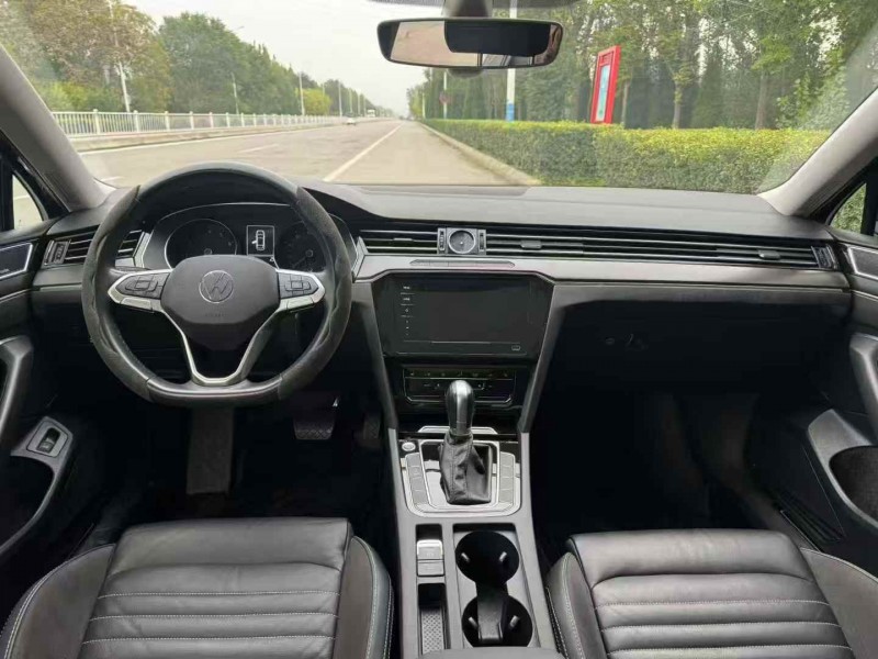 烟台21年大众迈腾4