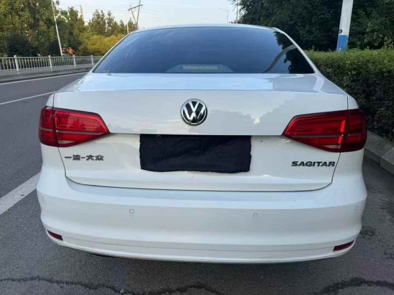 东营17年大众速腾7