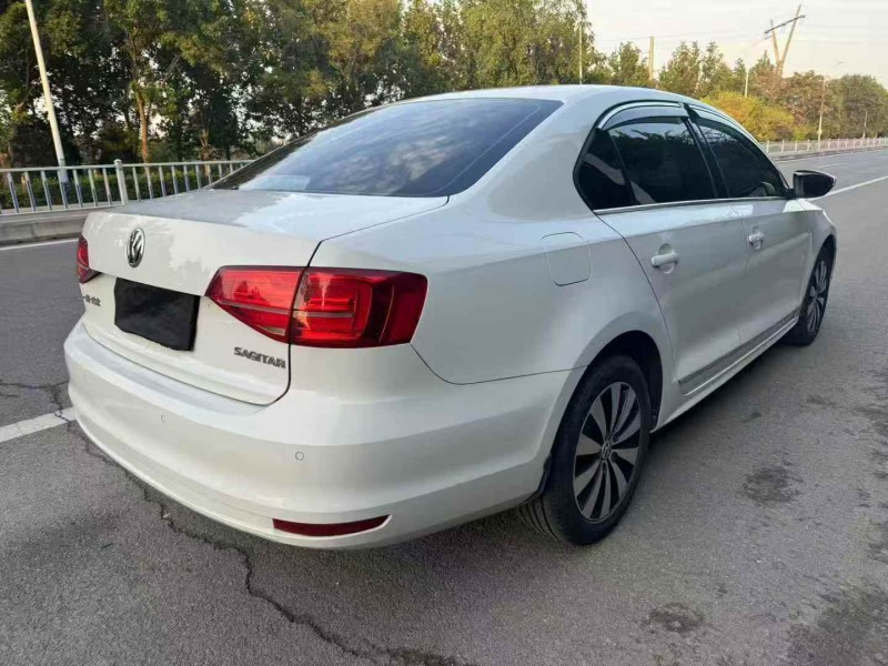 东营17年大众速腾9