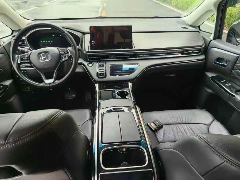 泰安24年本田艾力绅5