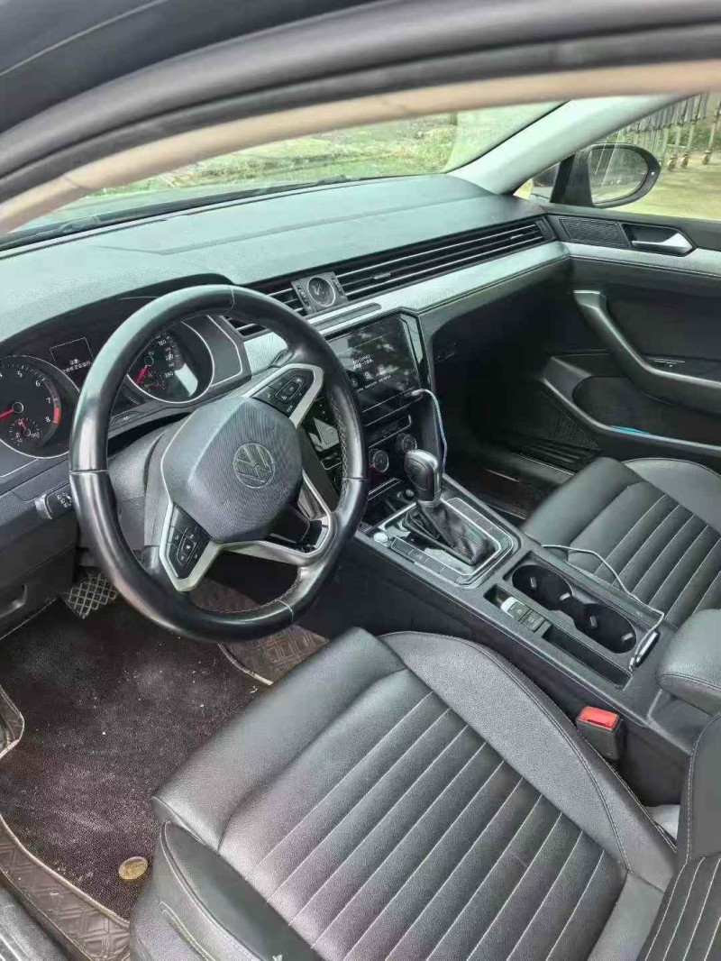 青岛21年大众迈腾9