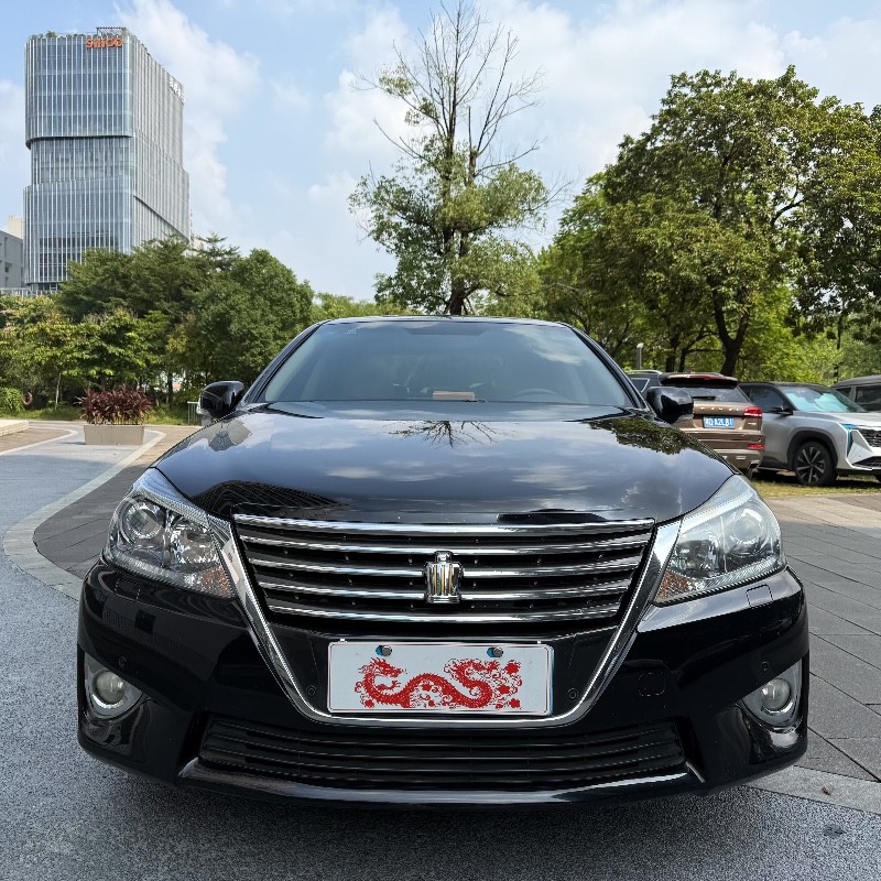 佛山15年丰田皇冠1