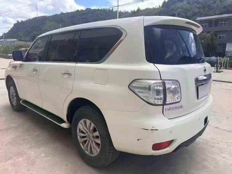 西安18年日产途乐4