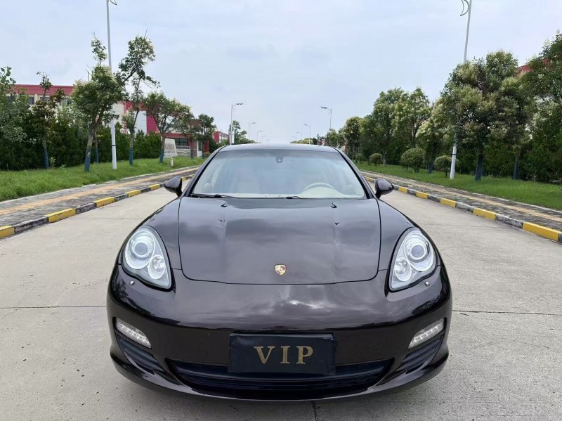 盐城12年保时捷帕拉梅拉1