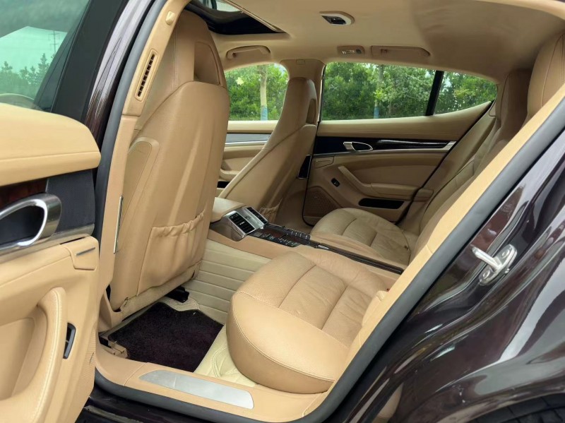 盐城12年保时捷帕拉梅拉5