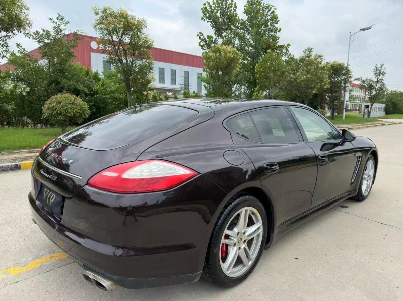 盐城12年保时捷帕拉梅拉8