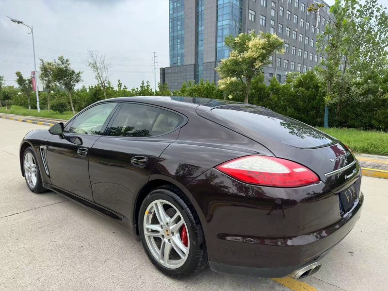 盐城12年保时捷帕拉梅拉9