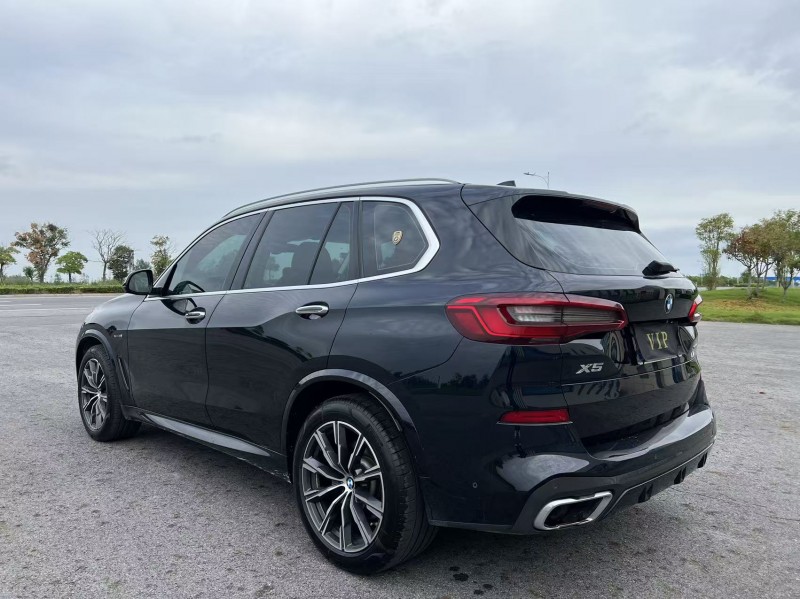 盐城19年宝马X58