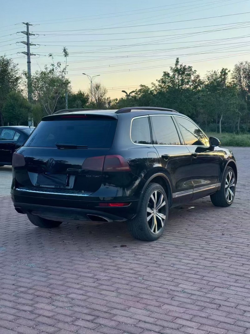 聊城13年大众途锐9