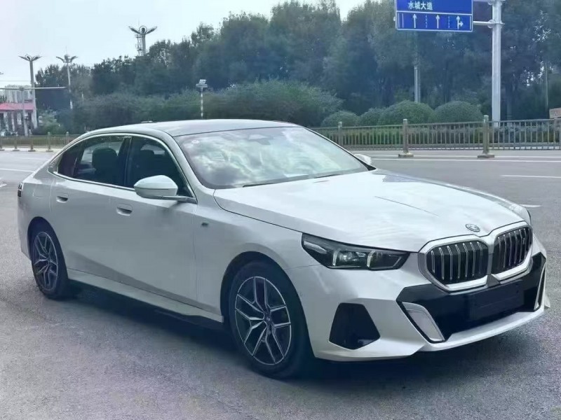 聊城25年宝马i52