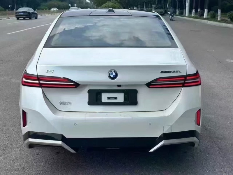 聊城25年宝马i59