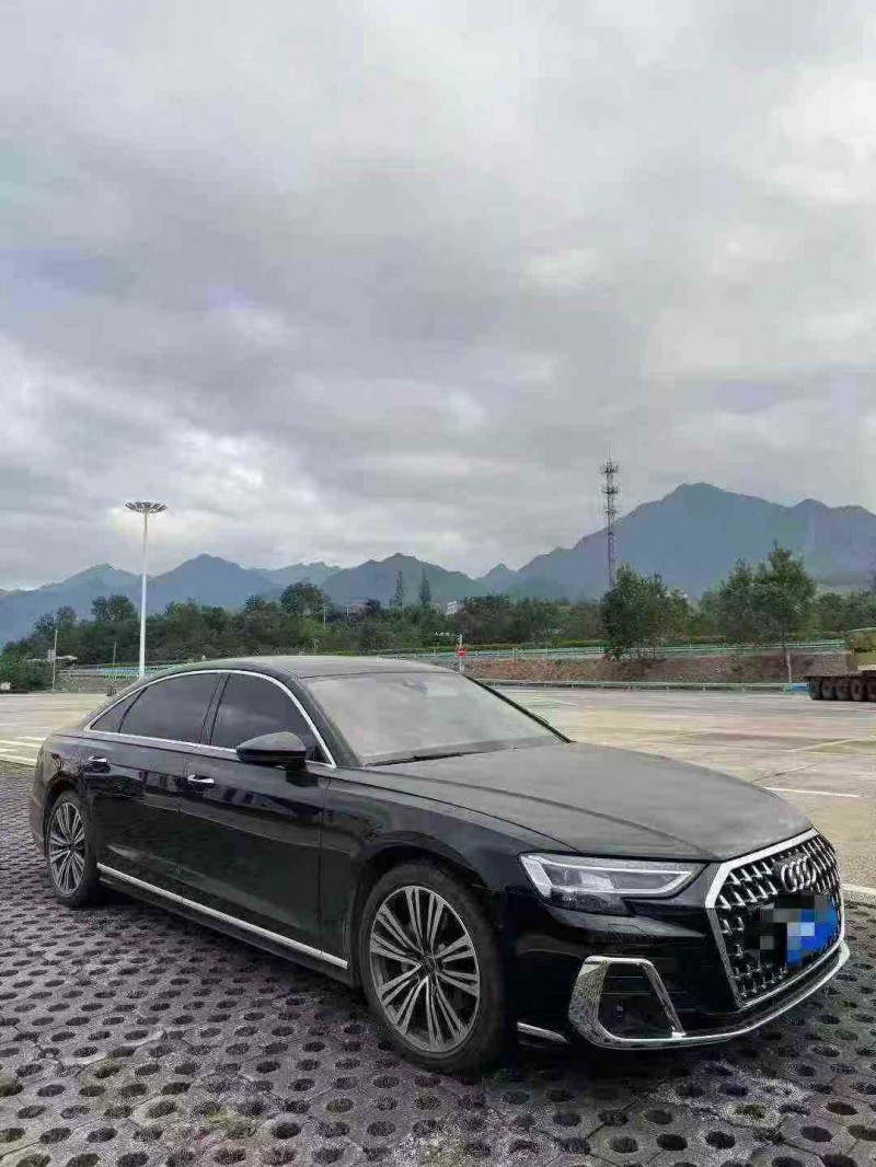 重庆24年奥迪A8L3
