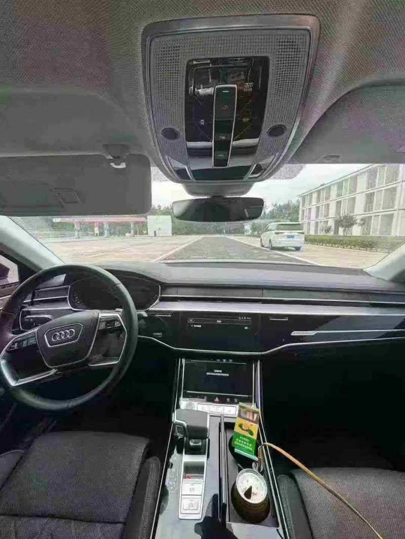 重庆24年奥迪A8L4