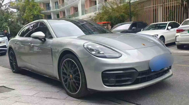 重庆24年保时捷帕拉梅拉2