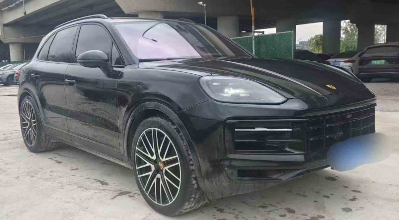 重庆24年保时捷卡宴2