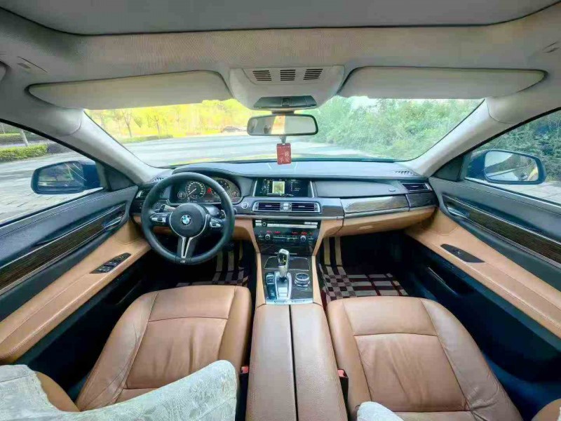 重庆13年宝马7系5