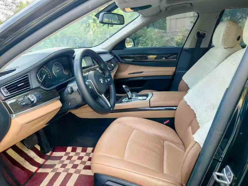 重庆13年宝马7系9