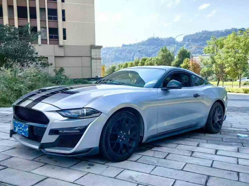 重庆20年福特野马3