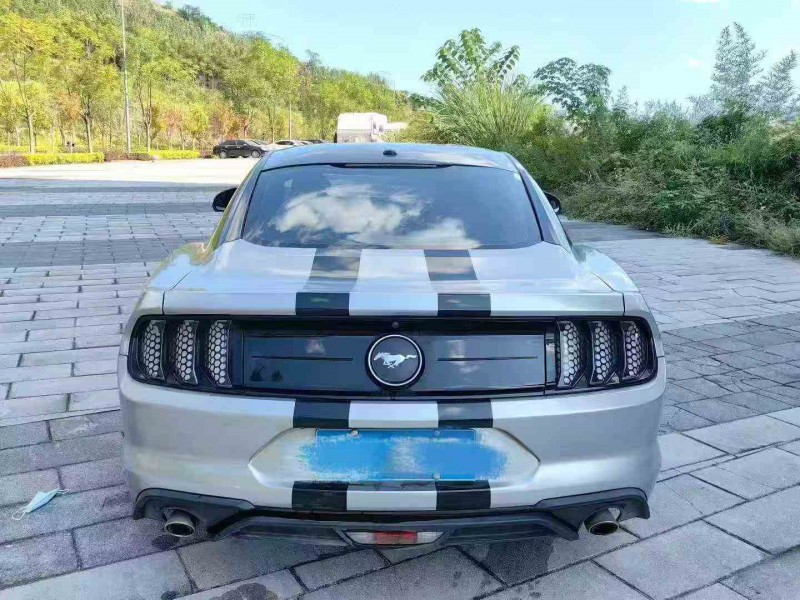 重庆20年福特野马9