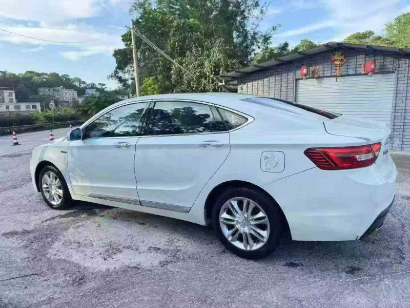 梧州16年吉利博瑞8