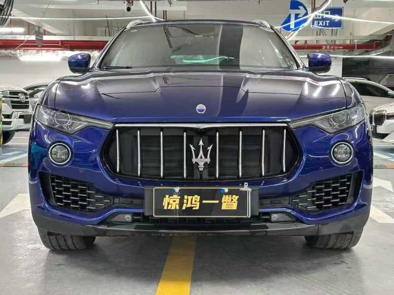 深圳17年玛莎拉蒂Levante1