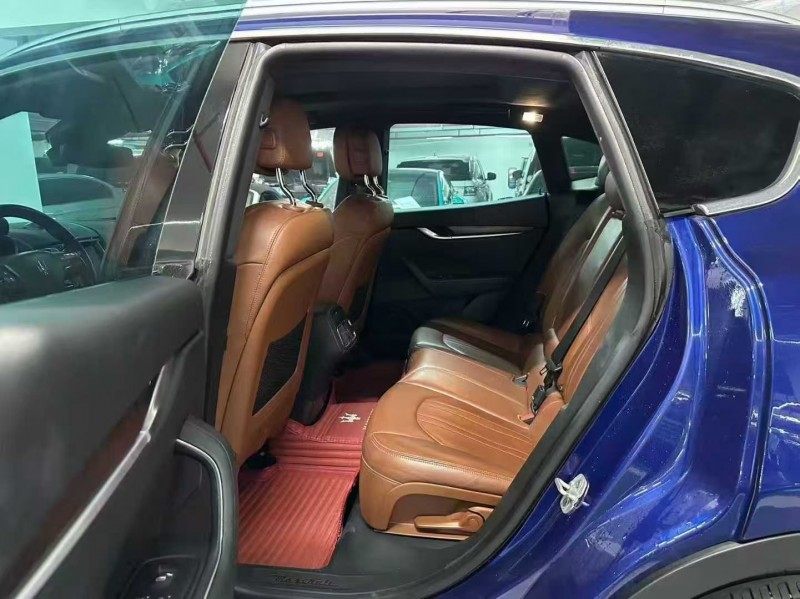 深圳17年玛莎拉蒂Levante5