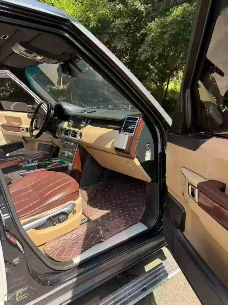 重庆12年路虎揽胜5