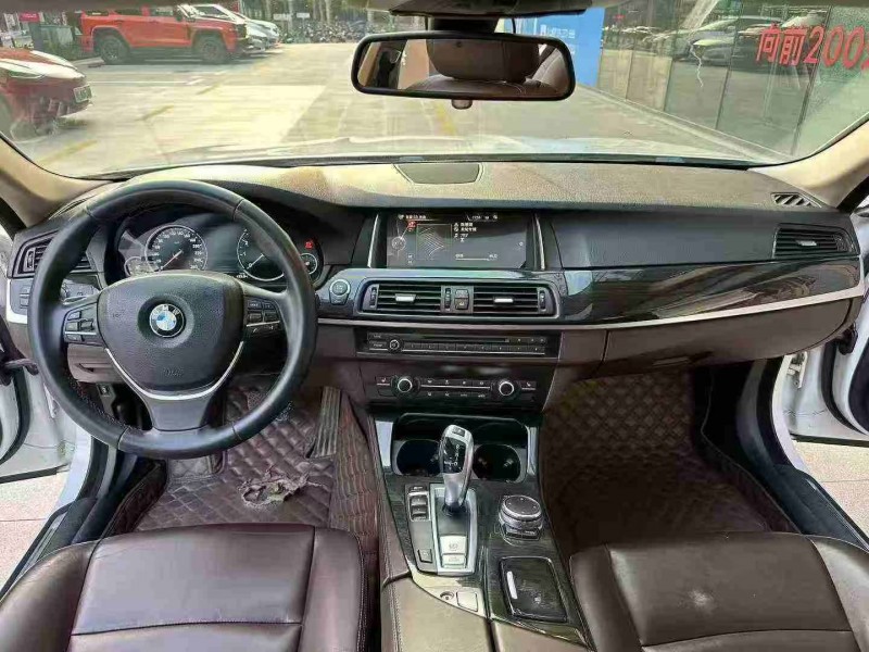 深圳16年宝马5系4