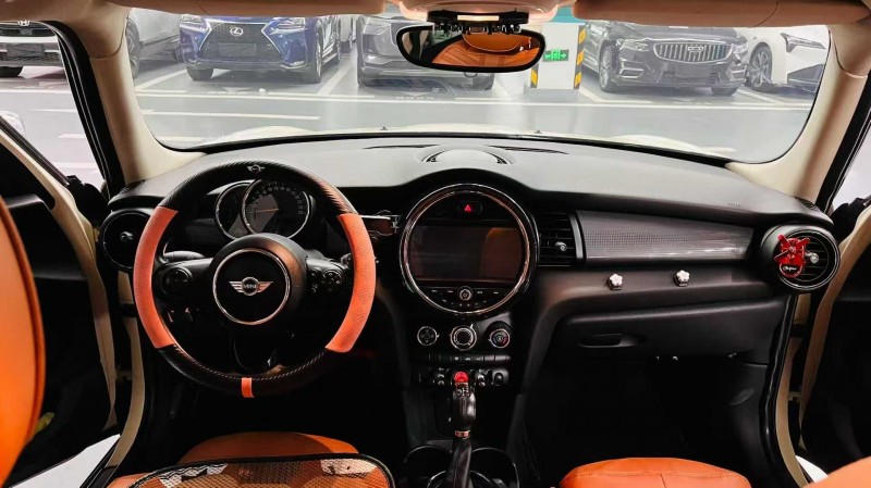 深圳16年MINICooper4