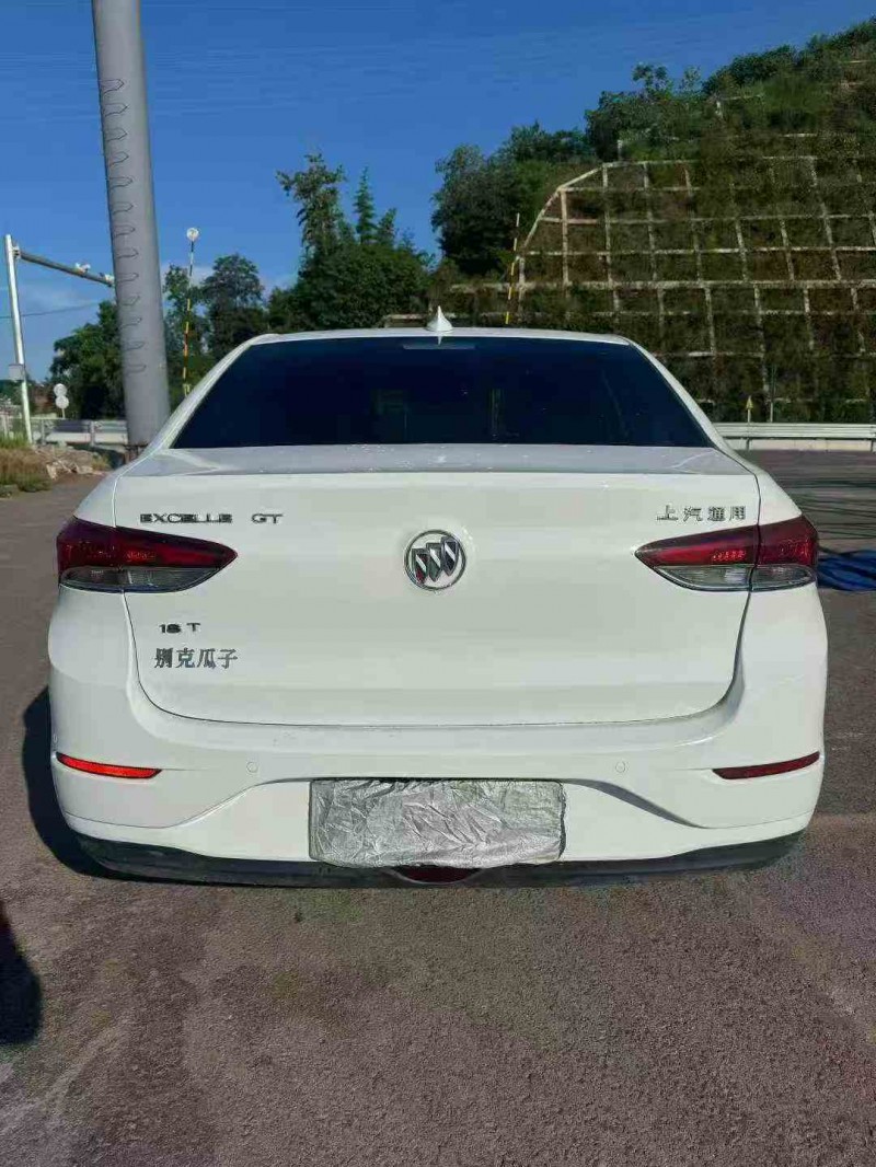 重庆20年别克英朗9