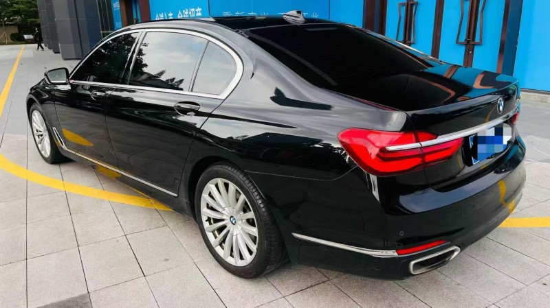 深圳16年宝马7系2