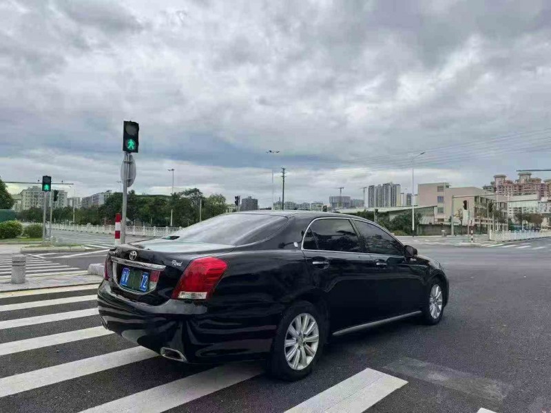 汕头11年丰田皇冠7