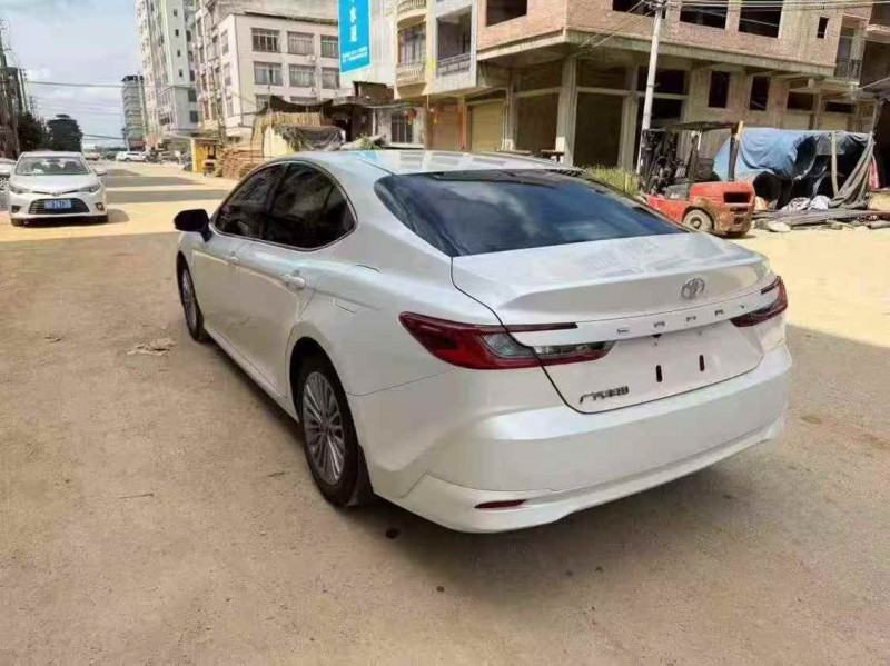 北海24年丰田凯美瑞9