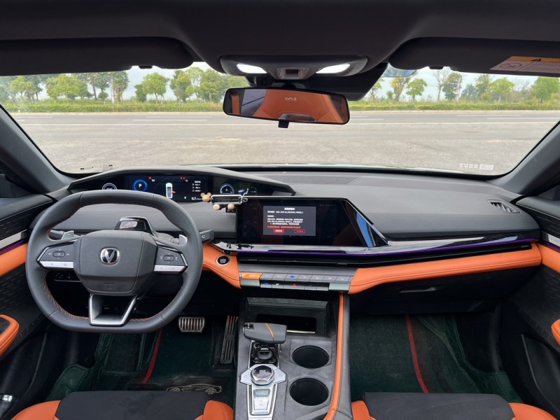 盐城23年长安汽车UNI7