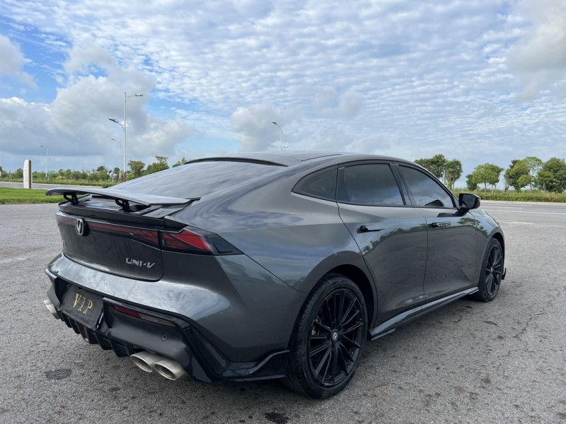 盐城23年长安汽车UNI8