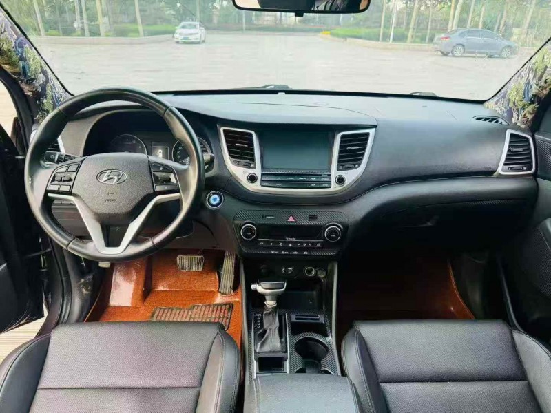 潍坊15年现代途胜5