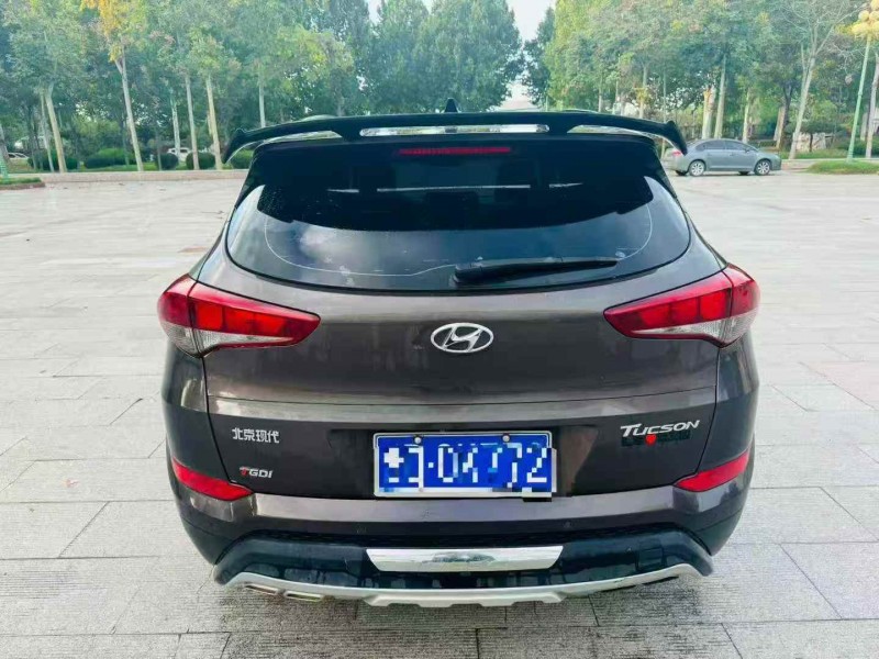 潍坊15年现代途胜9