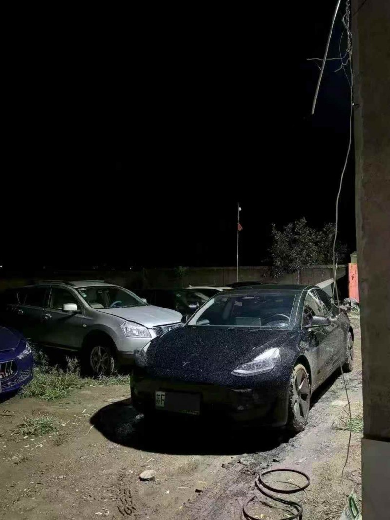 日照23年特斯拉MODEL 32