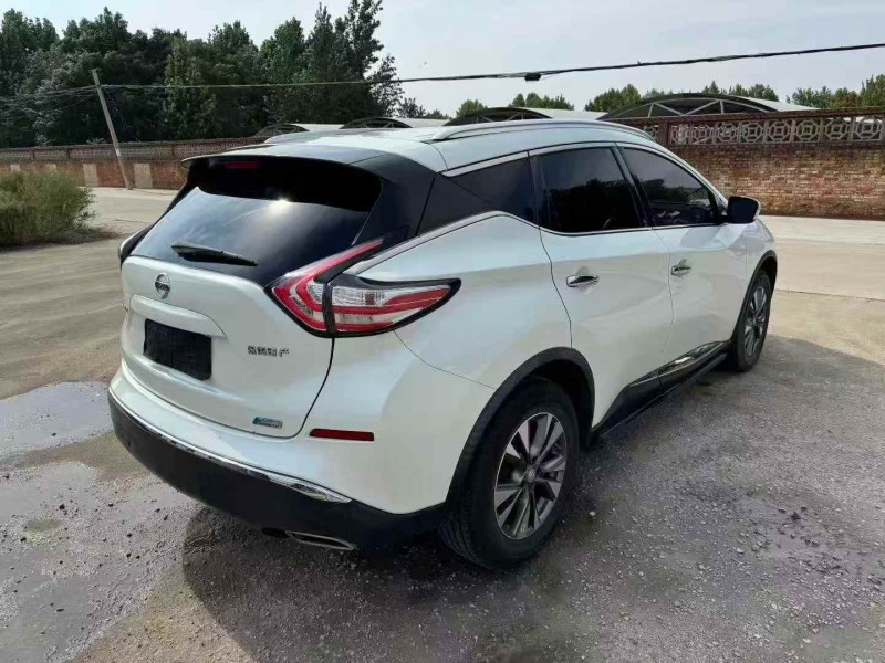 枣庄18年日产楼兰9