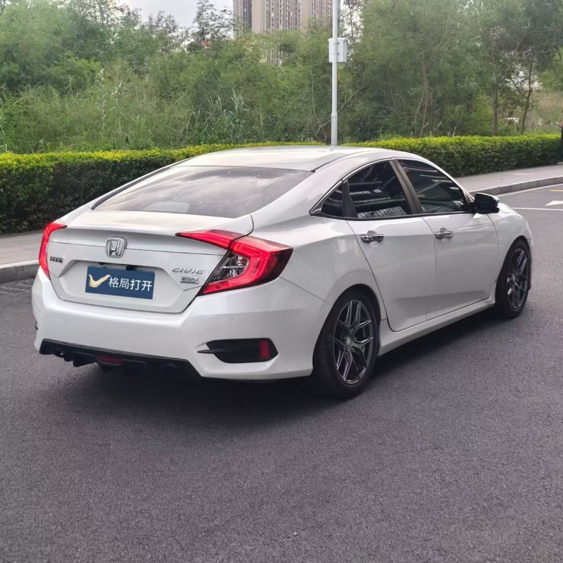 东莞19年本田思域8
