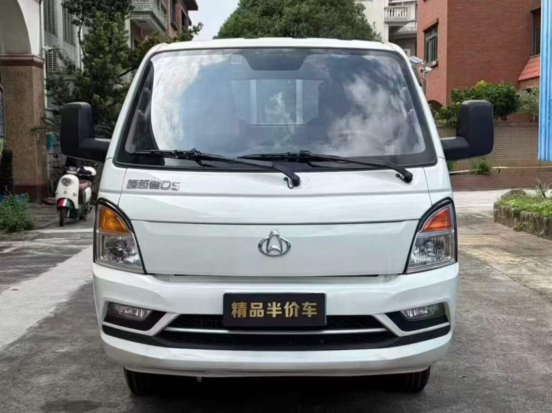 东莞25年长安汽车跨越1