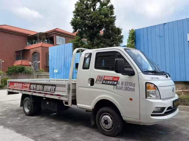 东莞25年长安汽车跨越2