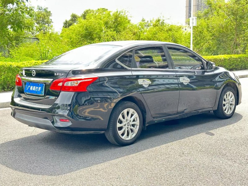 东莞19年日产轩逸7