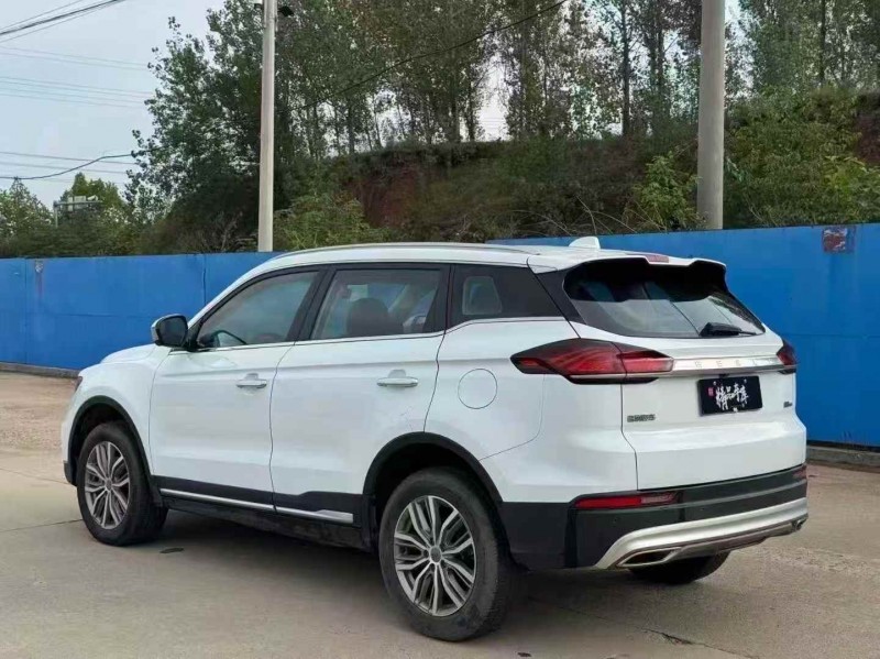 东营20年吉利博越8