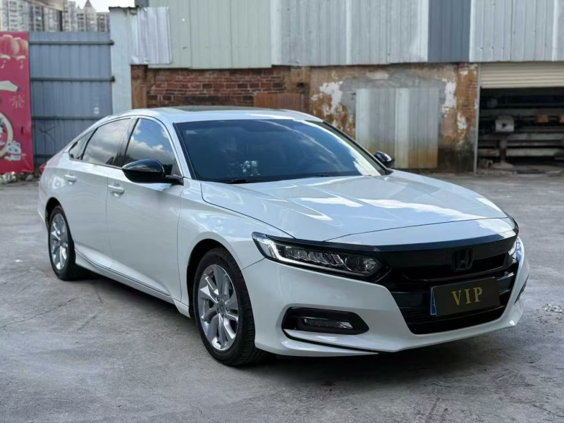 茂名19年本田雅阁2