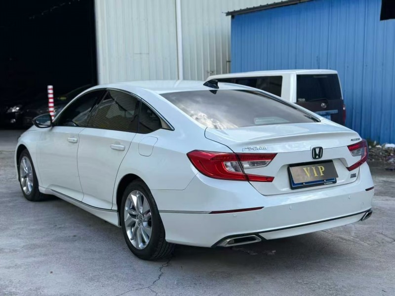 茂名19年本田雅阁6