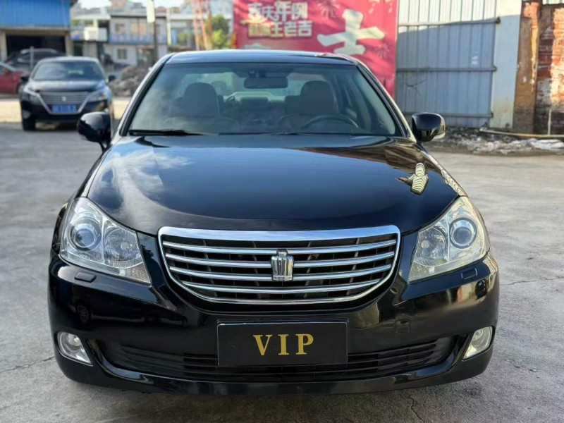 茂名10年丰田皇冠1