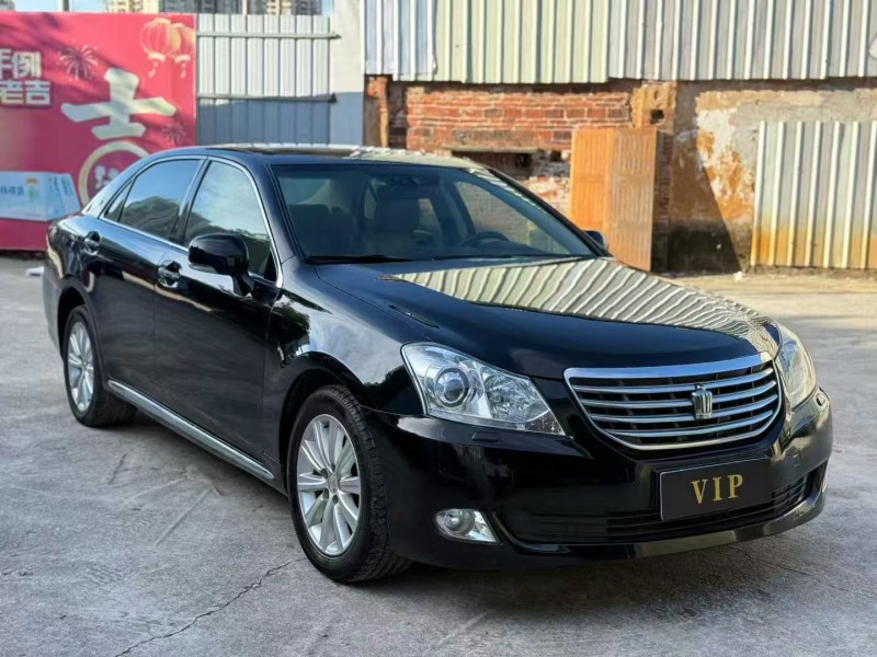 茂名10年丰田皇冠2