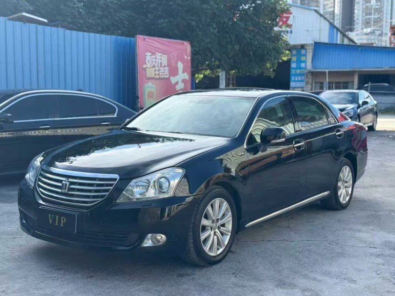 茂名10年丰田皇冠4